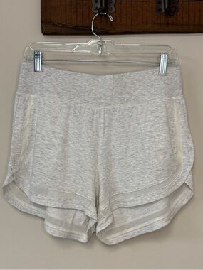 Athleta: Women's Gray Breathe Shortie Shorts, Size M